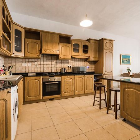 Sliema 3 Bedrooms Apartment מראה חיצוני תמונה