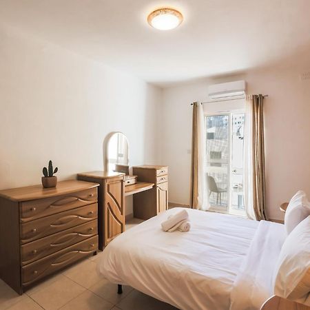 Sliema 3 Bedrooms Apartment מראה חיצוני תמונה